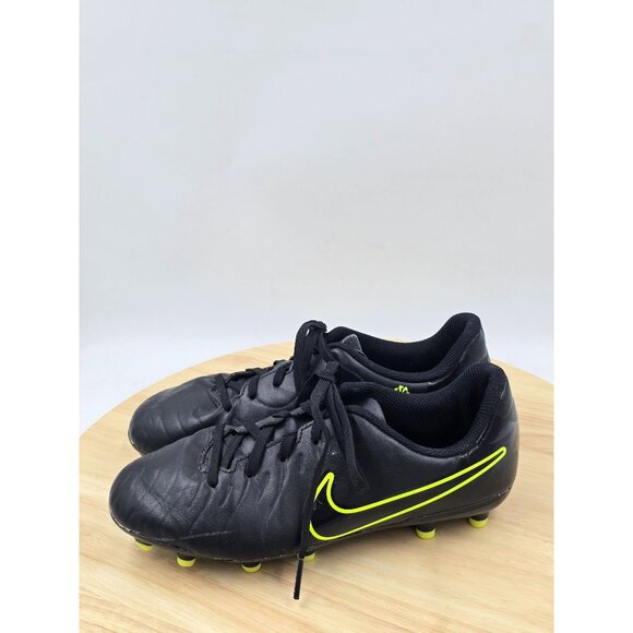 Nike Jr. Tiempo Legend 10 Club Soccer Cleats DV4352-001 Black Volt Size 3.5Y - Picture 2 of 8
